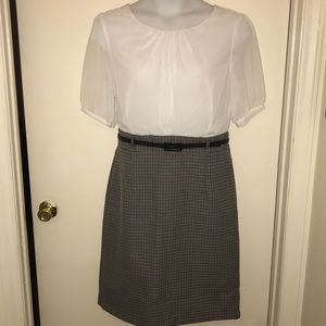 Women’s dress